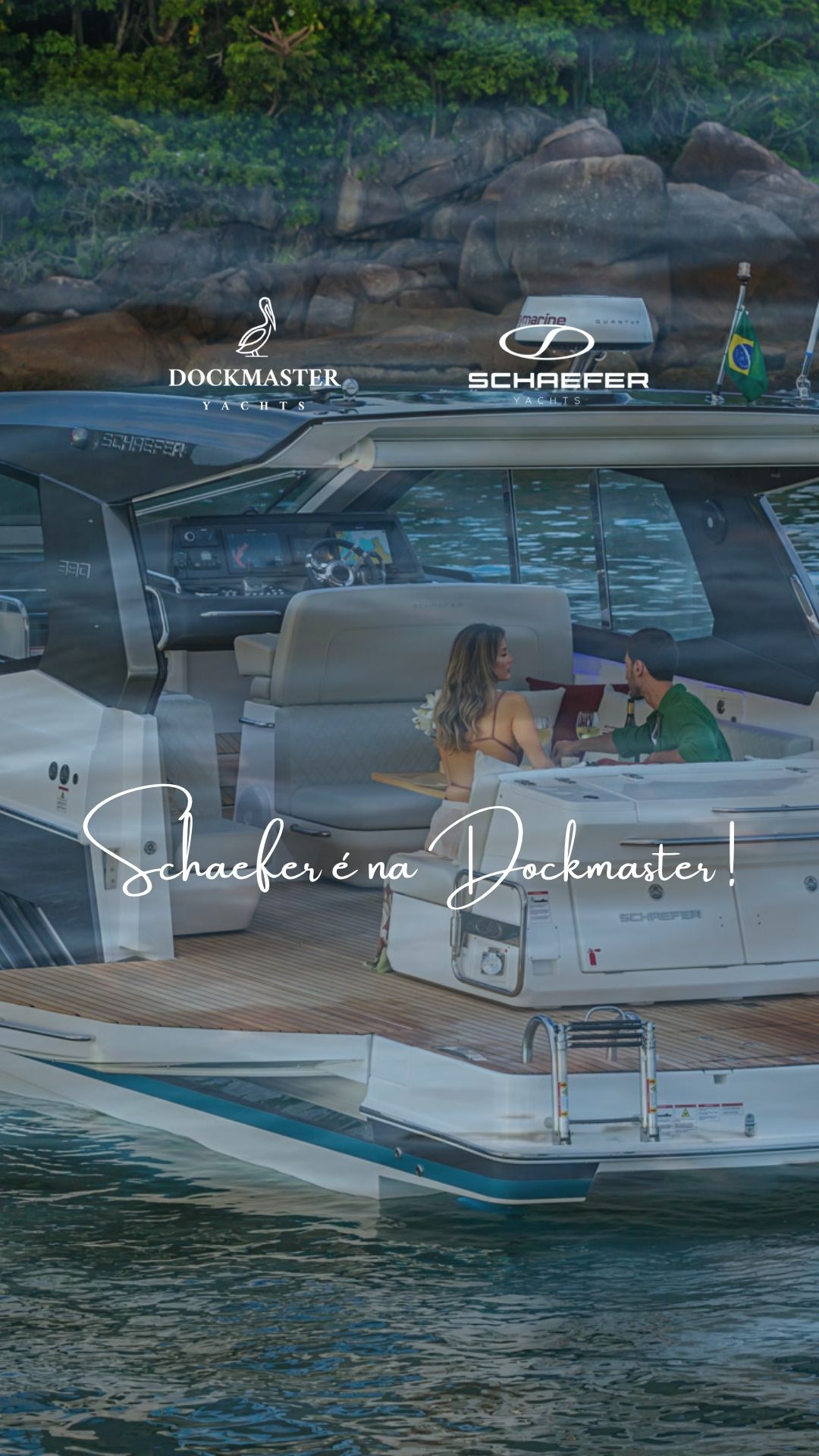 Lancha Schaefer da Dockmaster Yachts ao entardecer